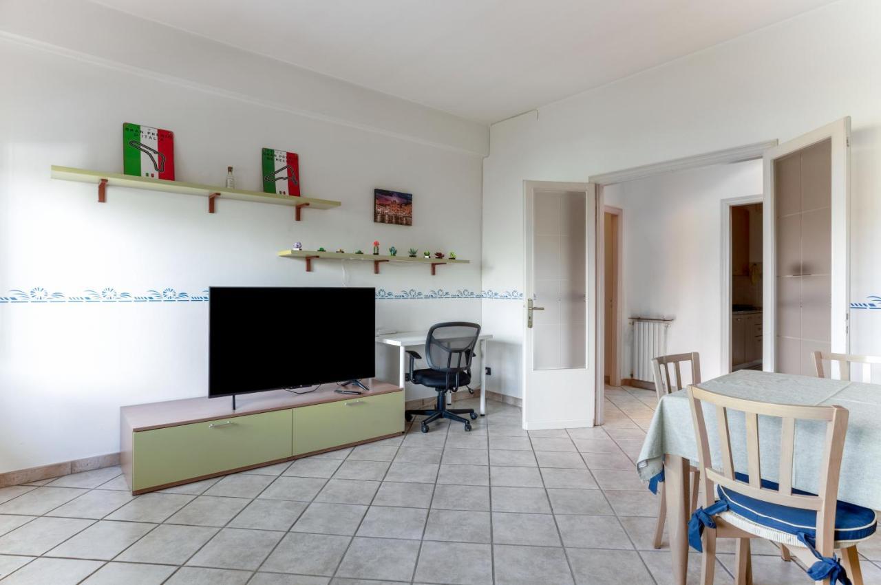 Lucca Roomy Apartment With Balcony And Parking! Exterior photo